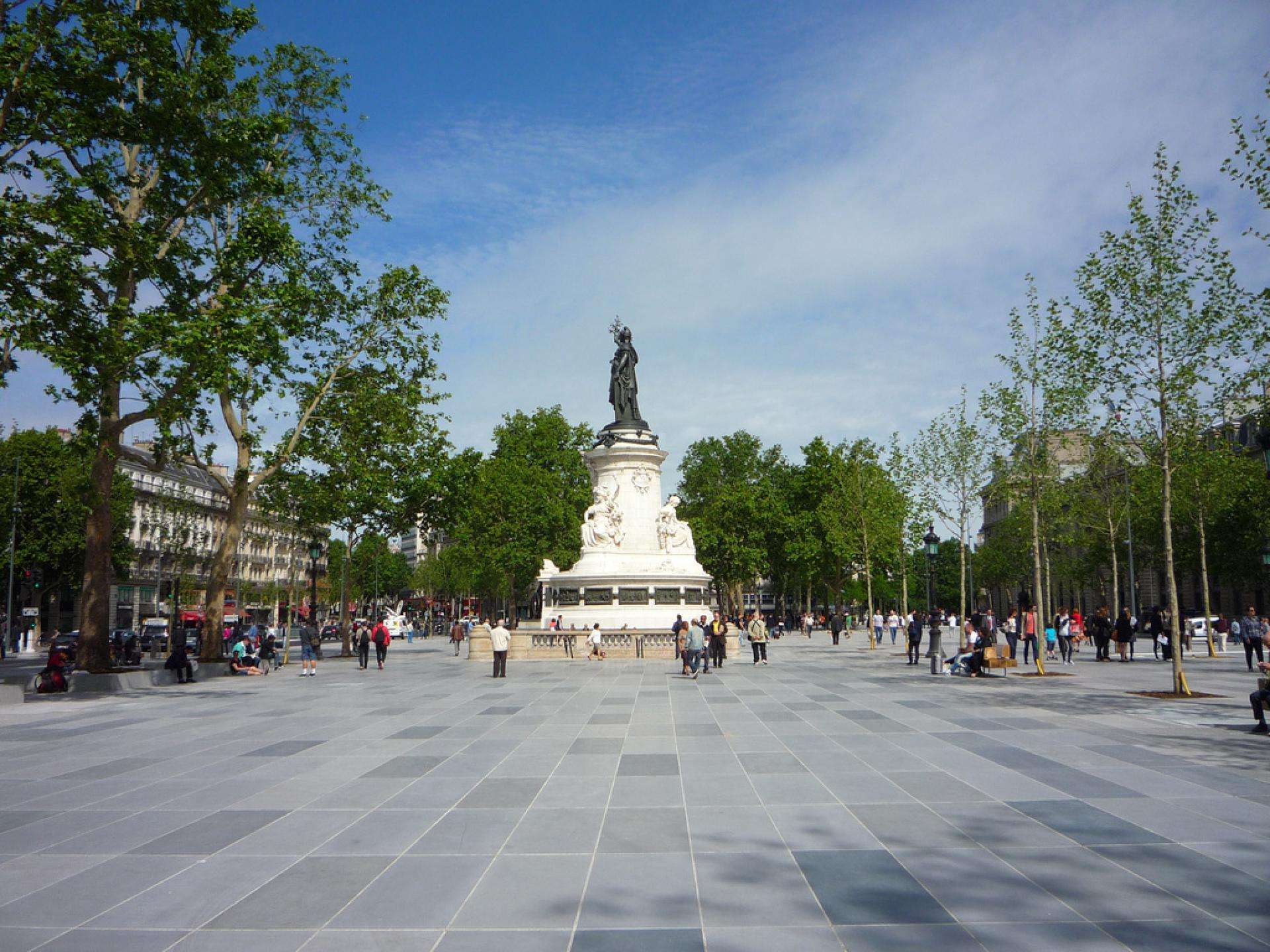 faubourg du temple,旁邊劇院和咖啡館林立,通往聖馬丁運河,聖殿大道